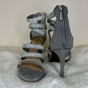 Gorgeous Gianna Bini rhinestone shoes. Worn once for a photo shoot